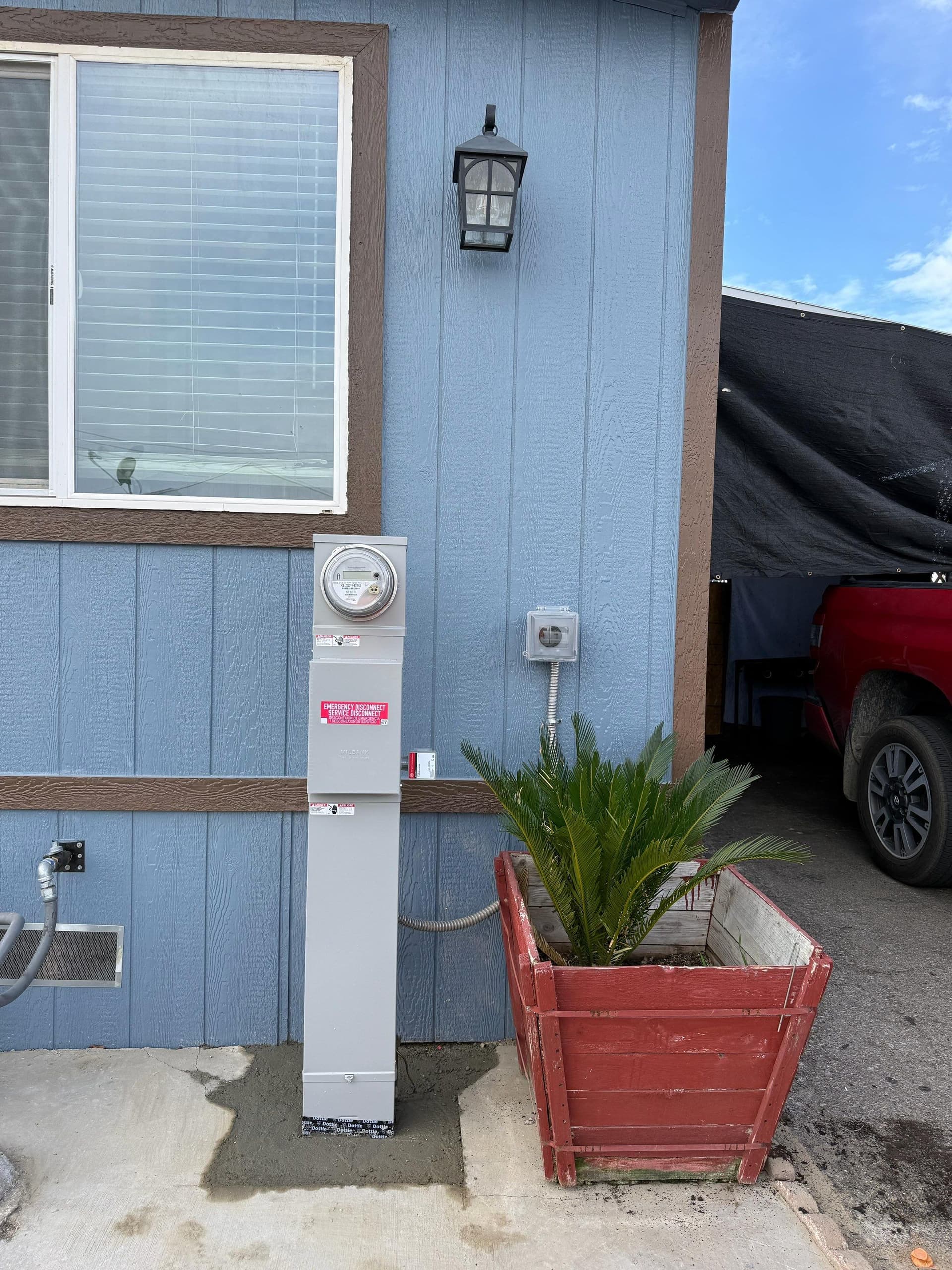 Gallery photos for 200 Amp Pedestal Upgrade with EV Charging Capability: Image #2