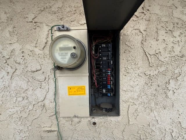 Gallery photos for Upgrade Your Electrical Panels for Big Savings: Image #2